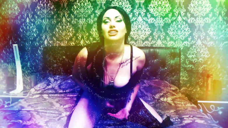 Goddess Misha Goldy: Joi e CEI per te con dominazione mentale!