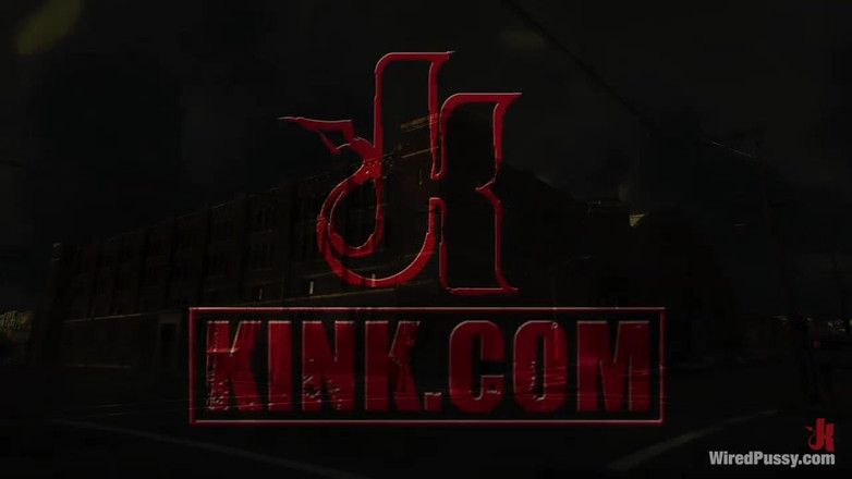 Wired Pussy by Kink: Claire Dames et Annette Schwarz