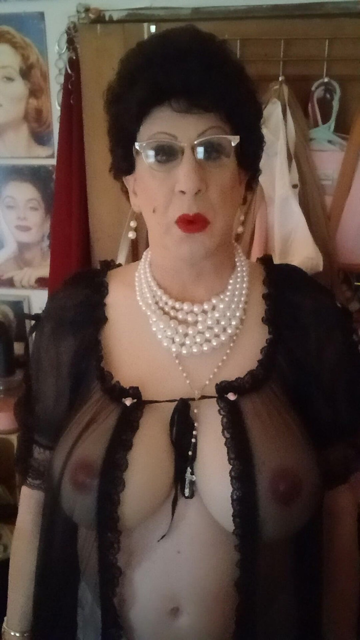 Mshollbrook: Ms Hollbrooks Cozy Nite Time Before Bed.