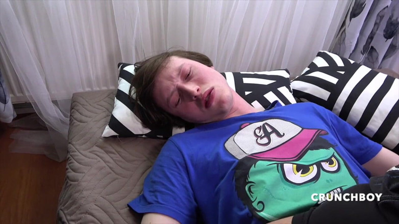 When straights boys fuck their gay friends: Sexy gay surový ošukaný jeho strašidlatým klukem zvědavým 4