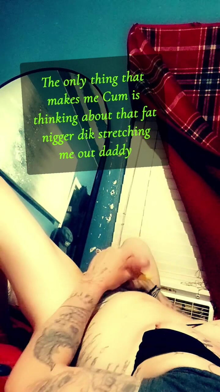 Chikgotadik: Chikgotadik si accarezza per papà