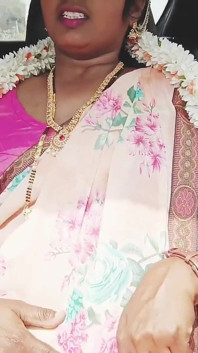 Indický sex v autě Telugu Saree Žena v domácnosti cesta za šukání s Husbendovým přítelem. Telugské sprosté řeči.