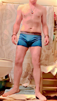 Benni Boiz Tight Manly Body for His Bottom