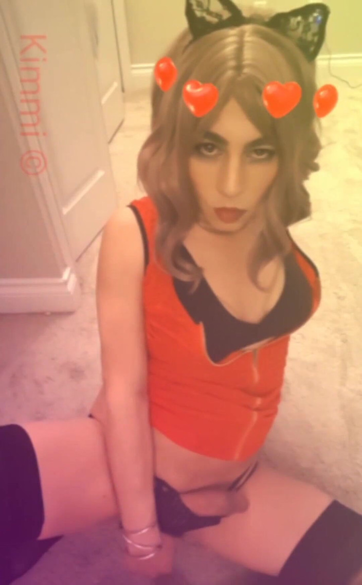 Kimmi: Le rouge me convient, non ?