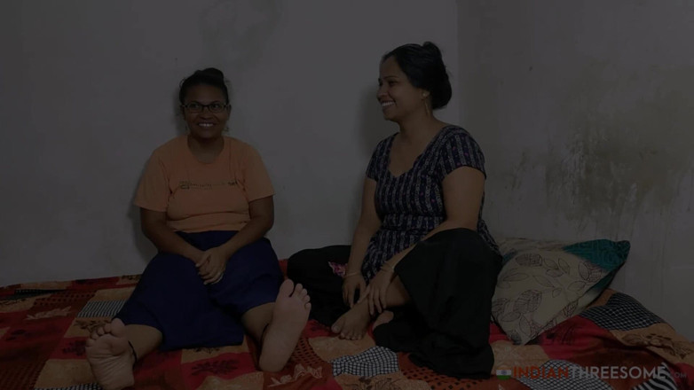 Real Indian Threesome: Desi indická manželka ve své první trojce s nevlastní sestrou...