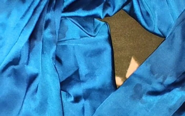 Satin And Silky: Porno handjob suut satin - gosok kepala kontol dengan kain sutra...
