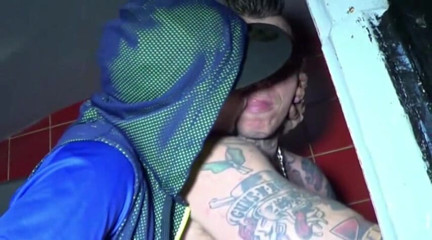 Gaybareback: Tattoo guy fucked bareback by Mauriccio Wilde