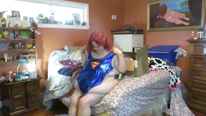 BBW nurse Vicki adventures with friends: Část 4 zkoušení nových položek pro videa, která požadují, aby se...