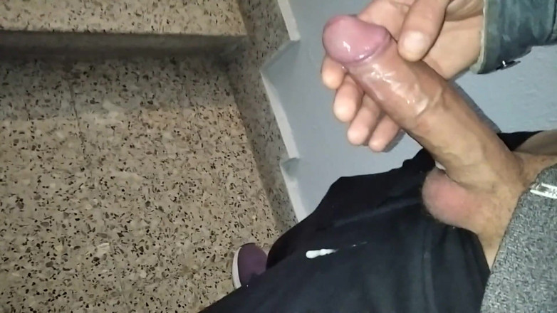 Elvissc: Horny Man Jerk off and Cum in Neighbors Building, Nice...