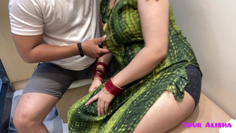 Your Alisha: Rakhi kutlaması yaparken üvey kocam beni sikiyor