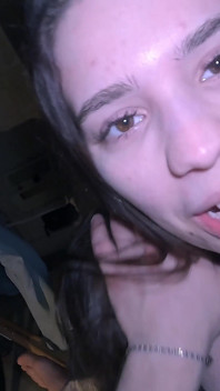 O petrecere distractivă la casa unui prieten s-a încheiat cu sex sălbatic