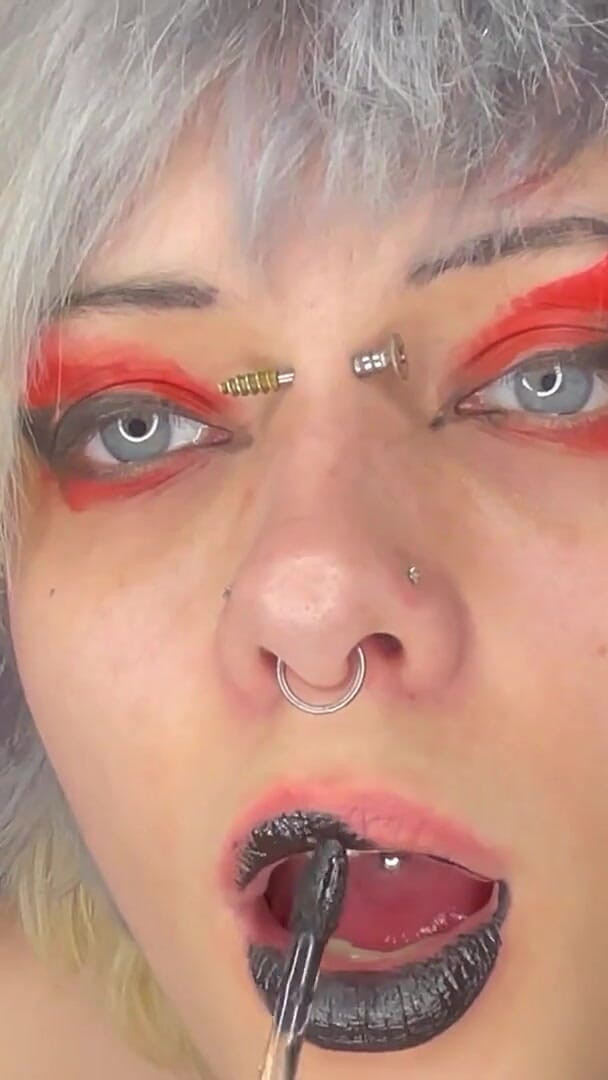 Glitterqueen1999: Lippenstift-fetisch wichsanleitung, handjob, wichs, Ermutigung, tabu, schwarzer lippenstift, dirtytalk,1999