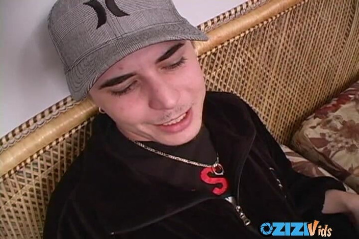 Zizi Vids: Never trust a horny bitch