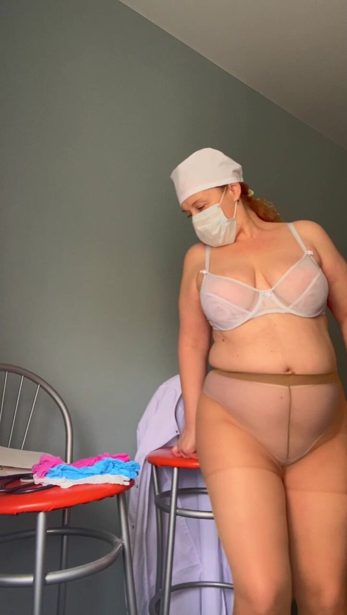 VikkiGeorgia: Doktor Madam