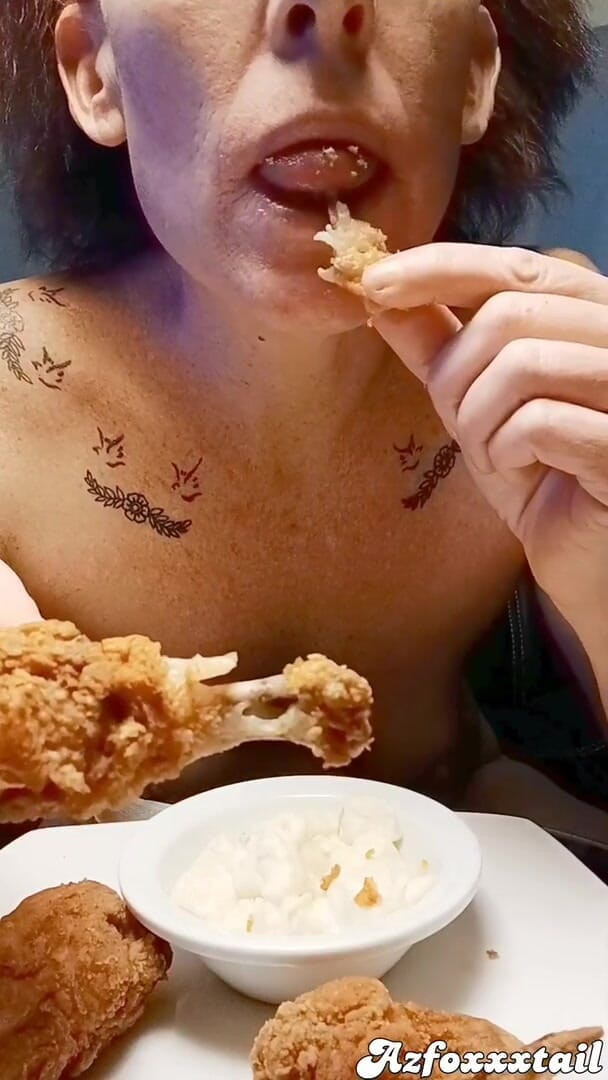 AzFoxxxTailPhelicia: Foodplay-chicken-full