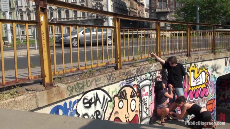 Public Disgrace by Kink: Scopata all'aperto