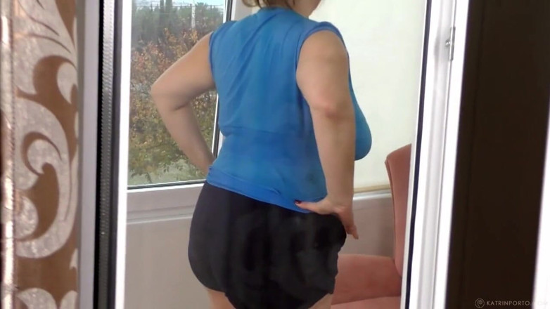 Katrin Porto: Bài tập khỏa thân của máy bay bà già bbw