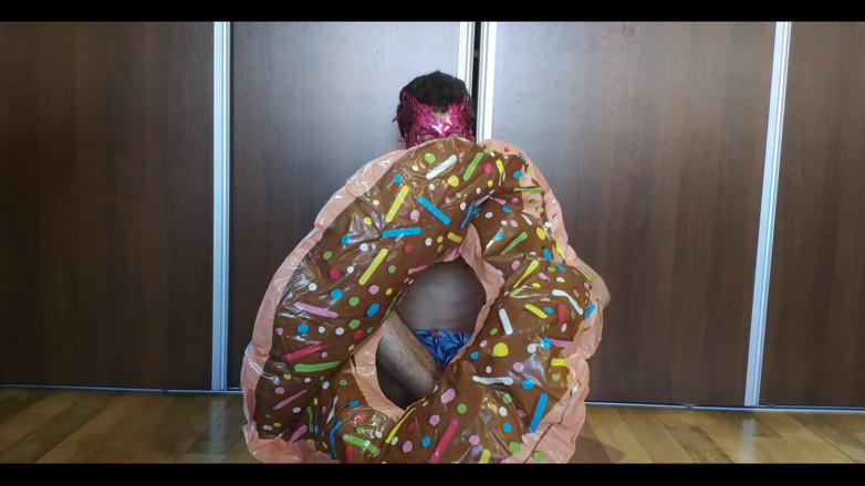 Floatie Boy: Szybkie wysadzanie mojego nadmuchiwanego pączka!