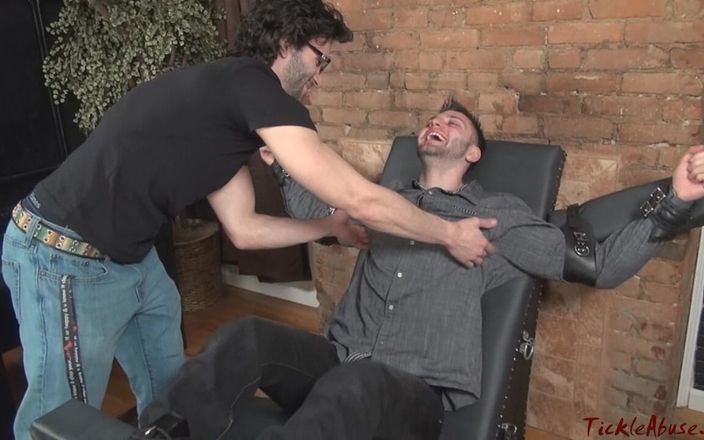 Princess Nikki's Gay Tickle and Handjob Club: Gay z něj lechtá sakra! 100% gay lechtá fetiš