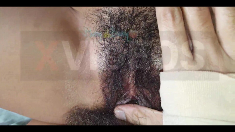 HunnyBunny: Yakın çekimde ateşli kız arkadaşını sert sikiyor.