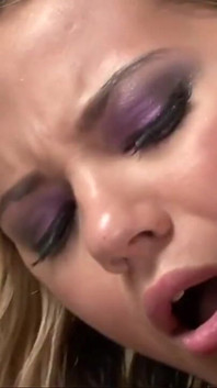 Ashlynn Brooke - 큰 엉덩이 미녀