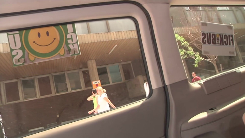 Reality Babes: Spex babe is getting fucked in the car