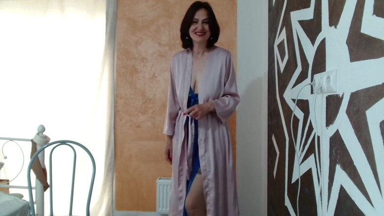 ANGELA_LADY: You Look Into the Pussy of a MILF and You...