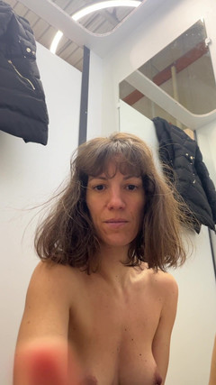 Lety Howl: I Get Fucked in a Decat Fitting Room