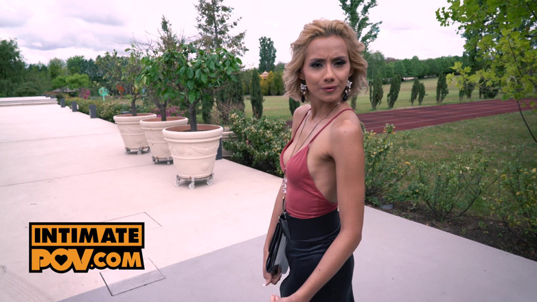 IntimatePOV: POV - trojka anální šukání s vaší sexy blonďatou přítelkyní Veronica Leal