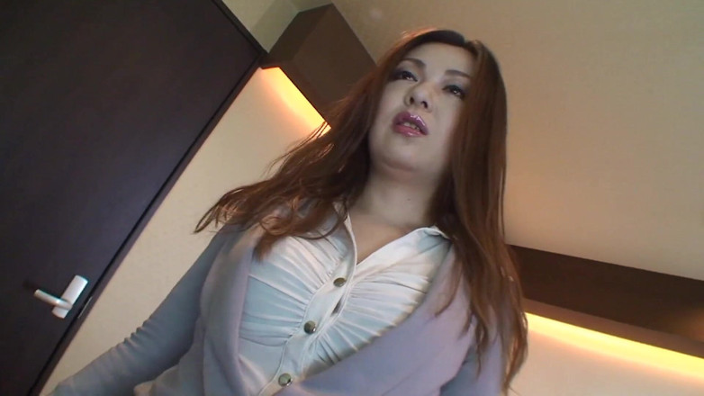 Japan Lust: Tetona japonesa milf Yuki Omura