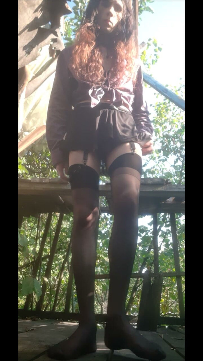 DiiVampy: Dildo Walk Outside