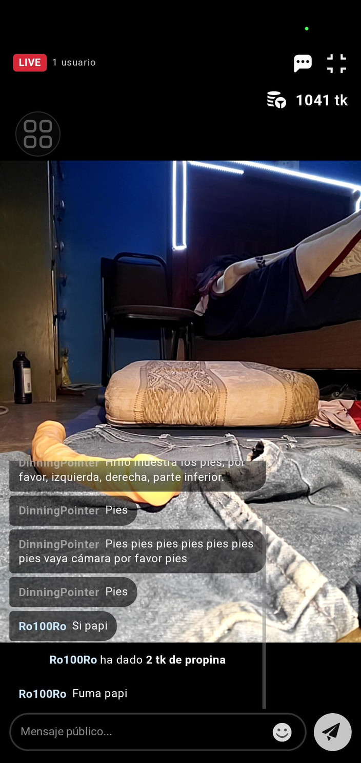 stoned boy: Îmi rup curul în direct - FĂRĂ AUDIO