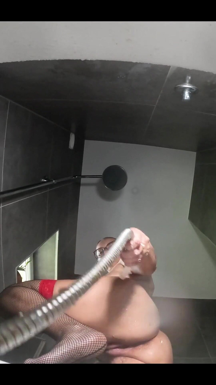 Crypto Mommy: Podívejte se na cool a žhavá tajemství, která má toaleta skrývá.