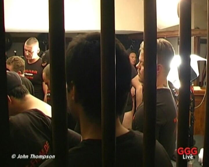 Limitless and Special: GGG 존 톰슨, 젊은 날씬한 흥분은 많은 정자를 좋아합니다.