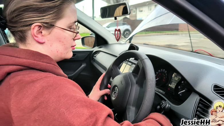 JessieHH: Ajuda, meu carro não vai começar!