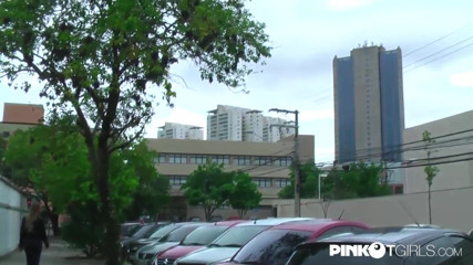 Pinko TGirls: Dość tranny Mirela szarpie solo