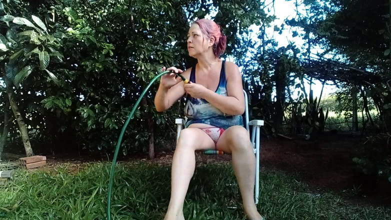 Bruxa52: Hose Bath