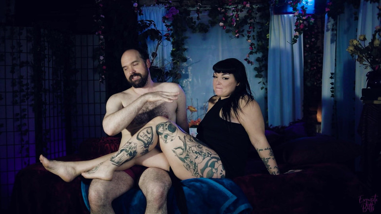 Exquisite Butts: Just Interviews - Cece Larue and Jacob Style - Spooky Girls Do...