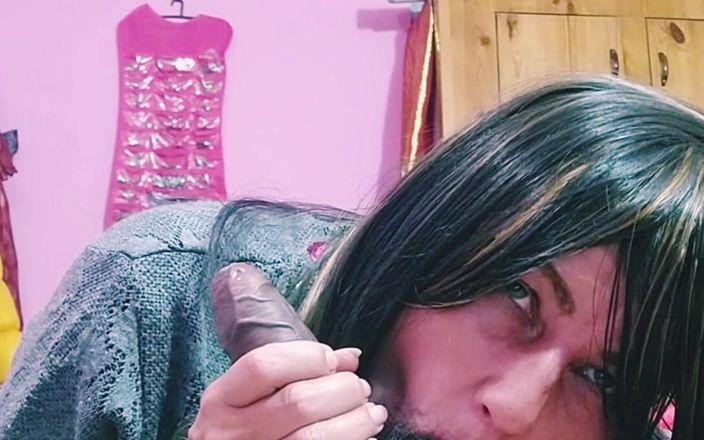 Bolly Karma: 充满激情的性爱与完美的吮吸导致巨大的鸡巴大小