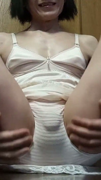 Asiatiska Ladyboy Shemale Muton's Daily 13