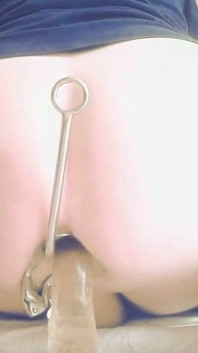 Soczysta jazda dildo i hak analny w mojej dupie 2