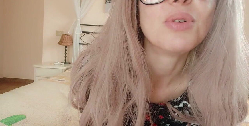 savannahamatoriale: Strong Vulgar Accent! Beautiful Italian Whore Offends Your M. Between...