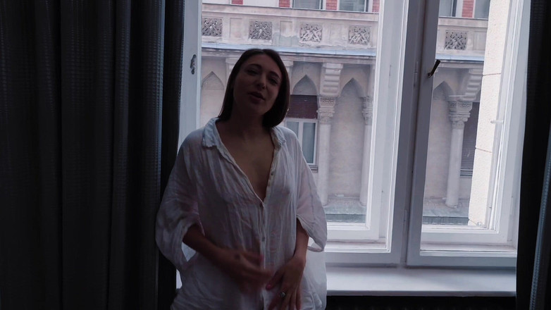 Talia Mint: Obudź się obok mnie