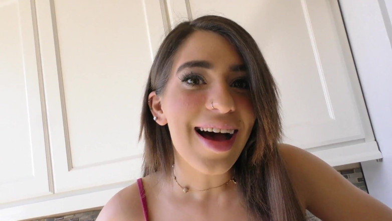 Perv Milfs n Teens: Joseline kelly Bargins si mangia il suo buco del culo...
