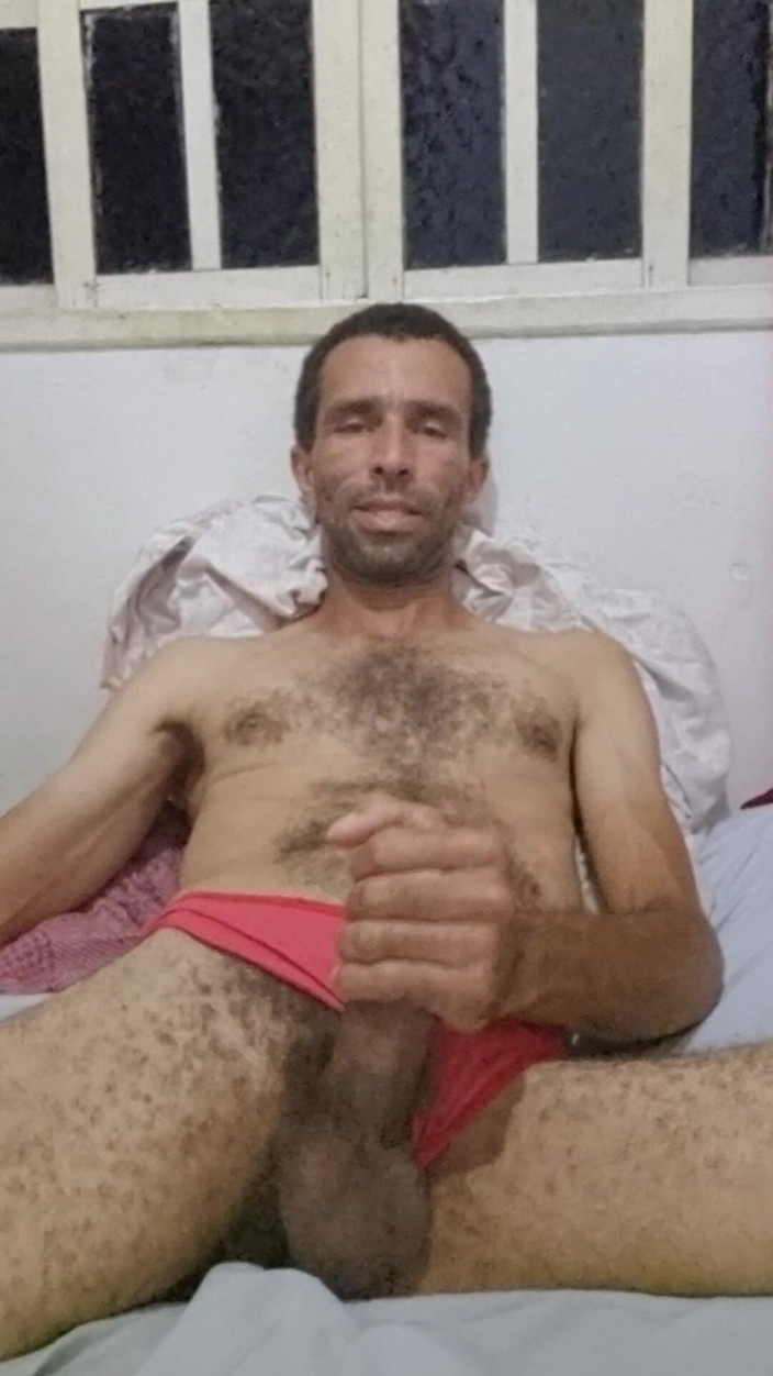 osmar1221: I Really Enjoy Being Completely Naked so the World Can...