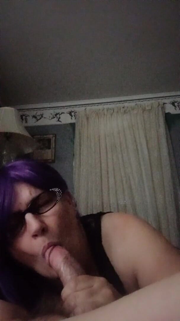 Blow_girl: Sucking cock while getting spanked.