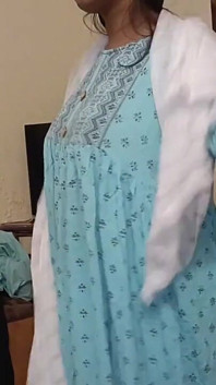 Indisches heißes bhabhi ne chut mein fingern Kar Pani Nikala (hindi audio)