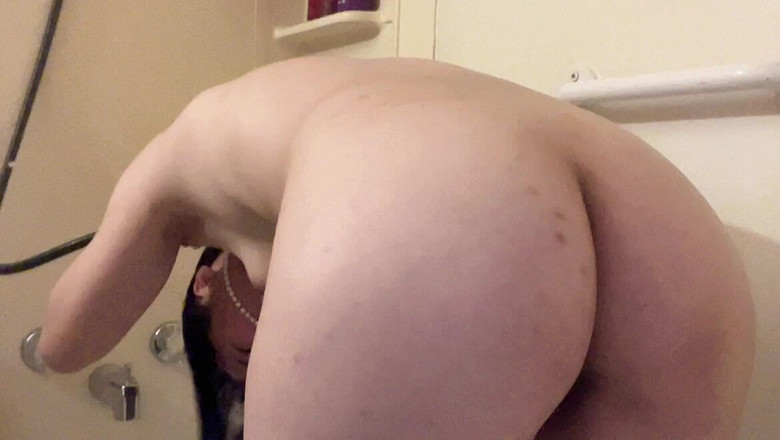 sweethanajapanese: Сексуальна дупа персикова ідеальна хана вчасно миє волосся