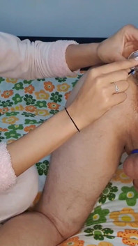 Tonåring fru gav mig en prostata massage med en glasdildo &en handjob men lämnade mig med förstörd orgasm