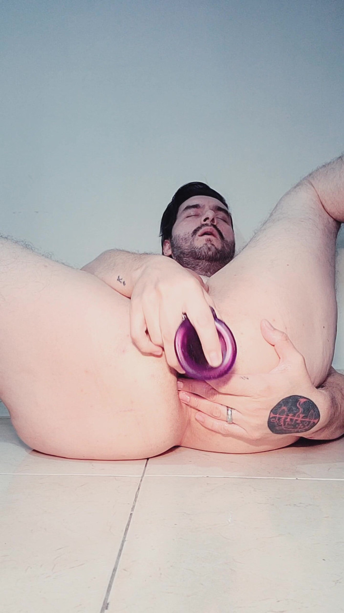 SlutClosetedfag: ディルドで楽しむ